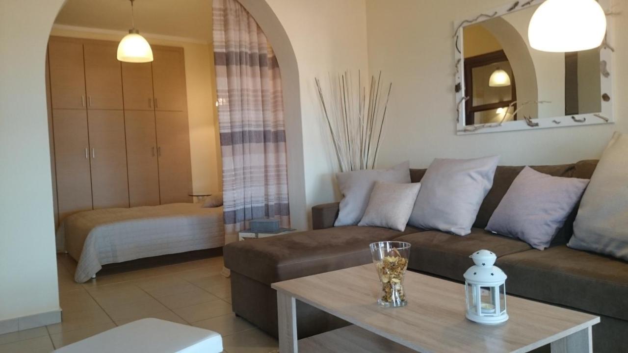 Ferienapartment At Home Ouranoupolis エクステリア 写真
