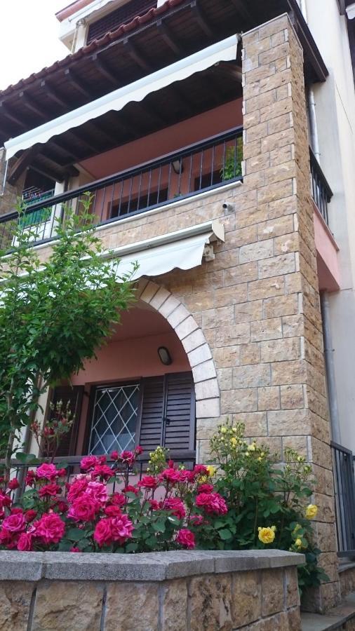 Ferienapartment At Home Ouranoupolis エクステリア 写真